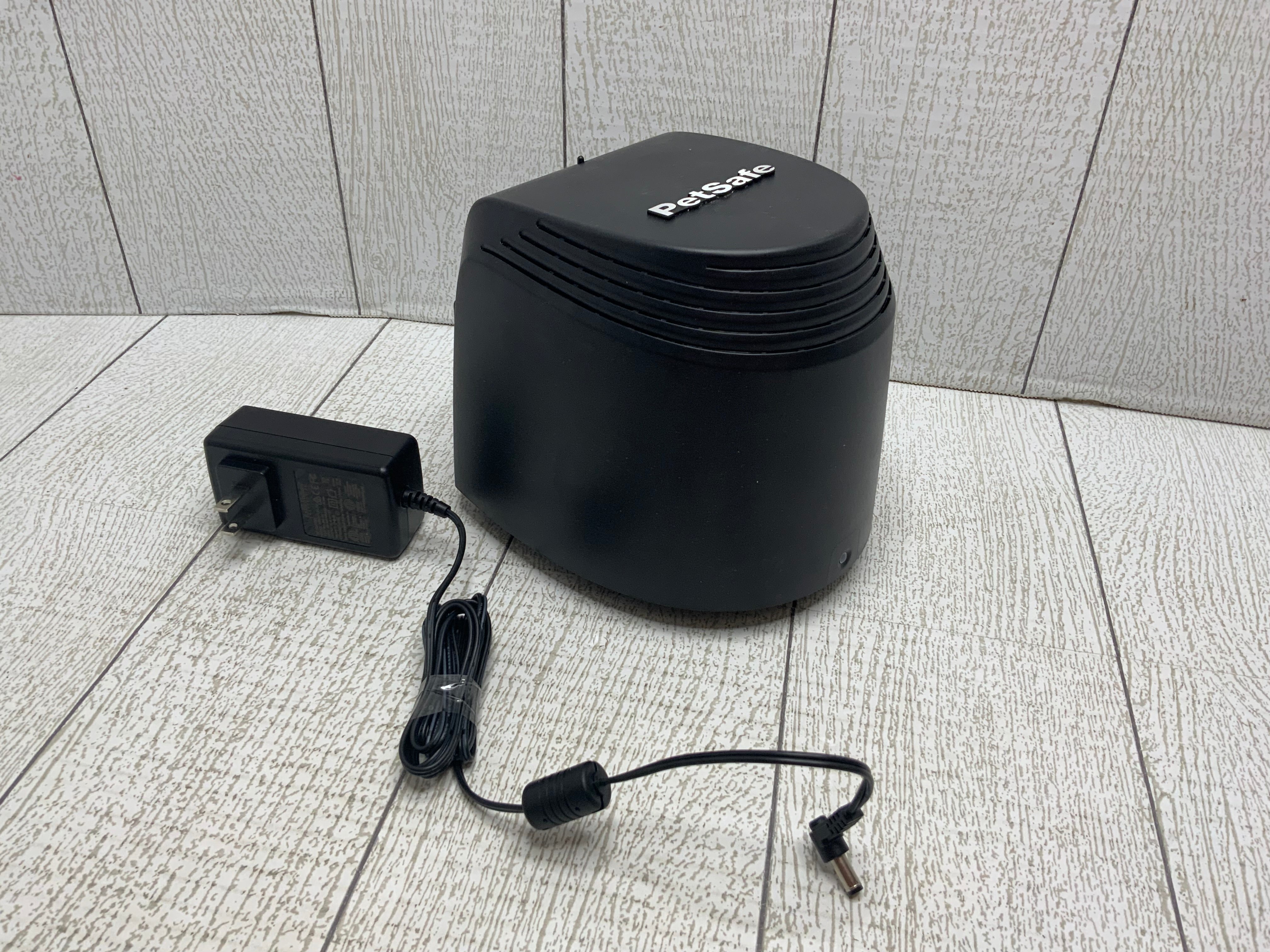 PetSafe Stay & Play Compact Wireless Pet Fence (8035200172270)